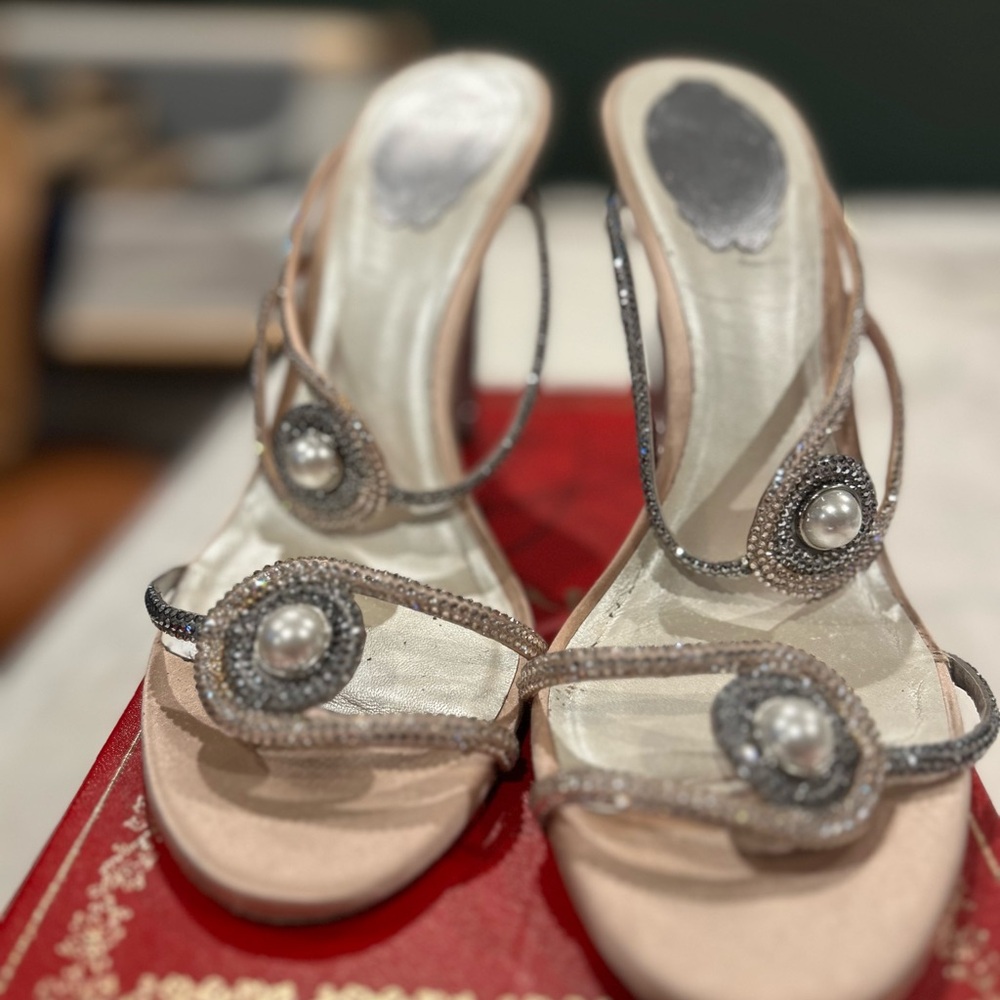 Renee Caovilla Satin Grey and Cream Heels